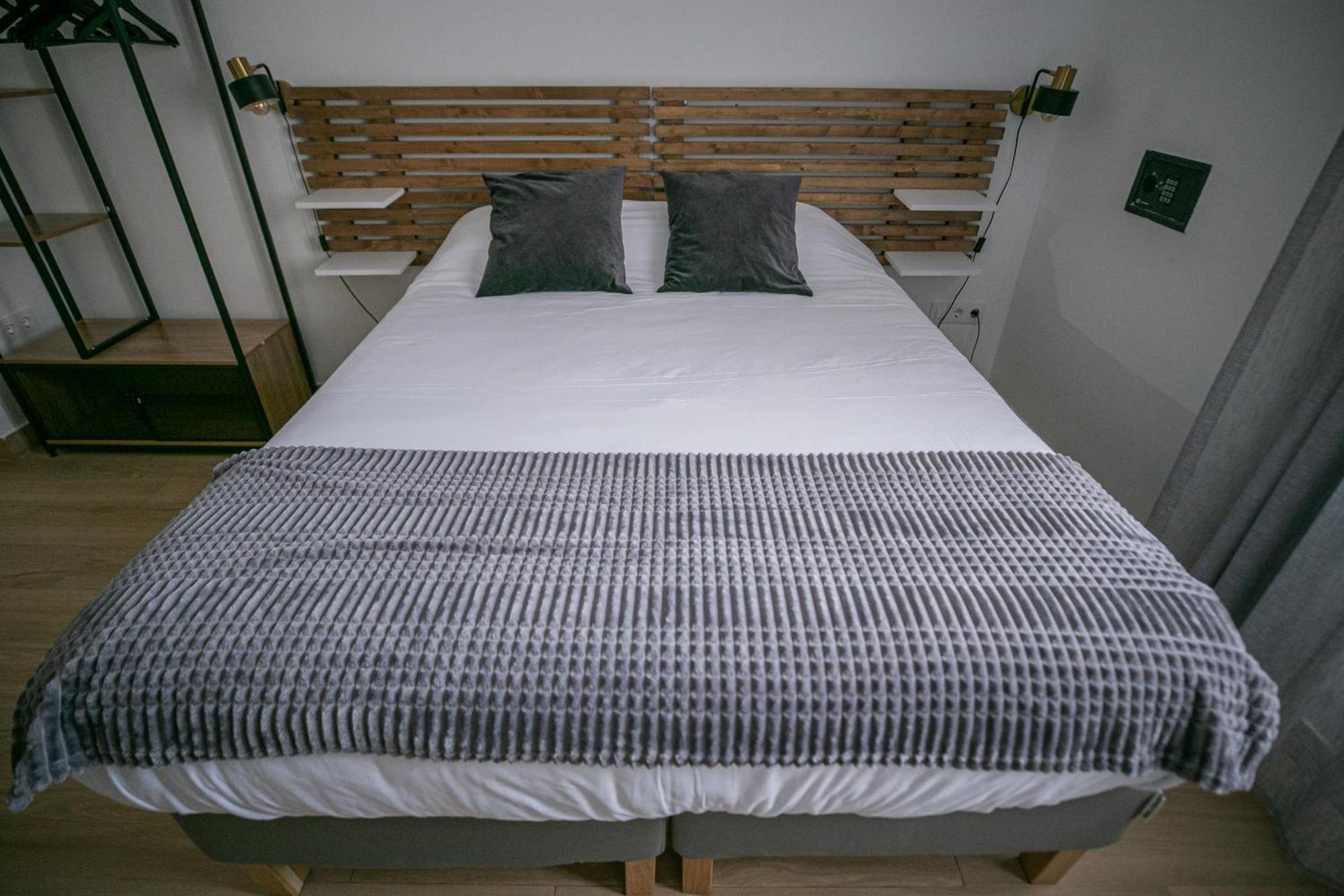 Apartamentos Gemina Мерида Екстериор снимка