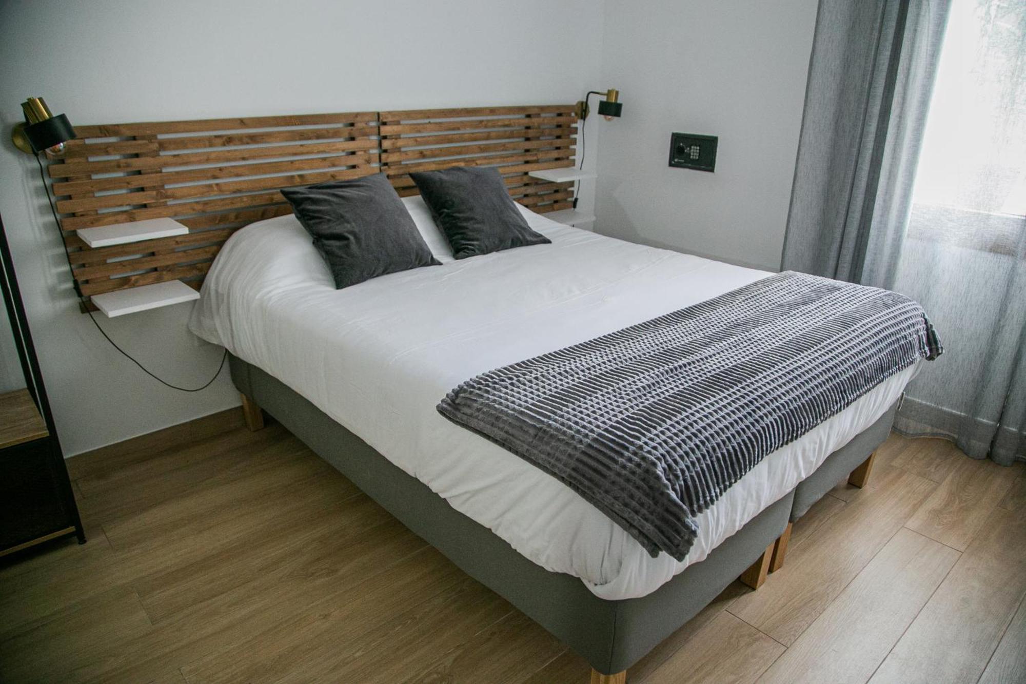 Apartamentos Gemina Мерида Екстериор снимка